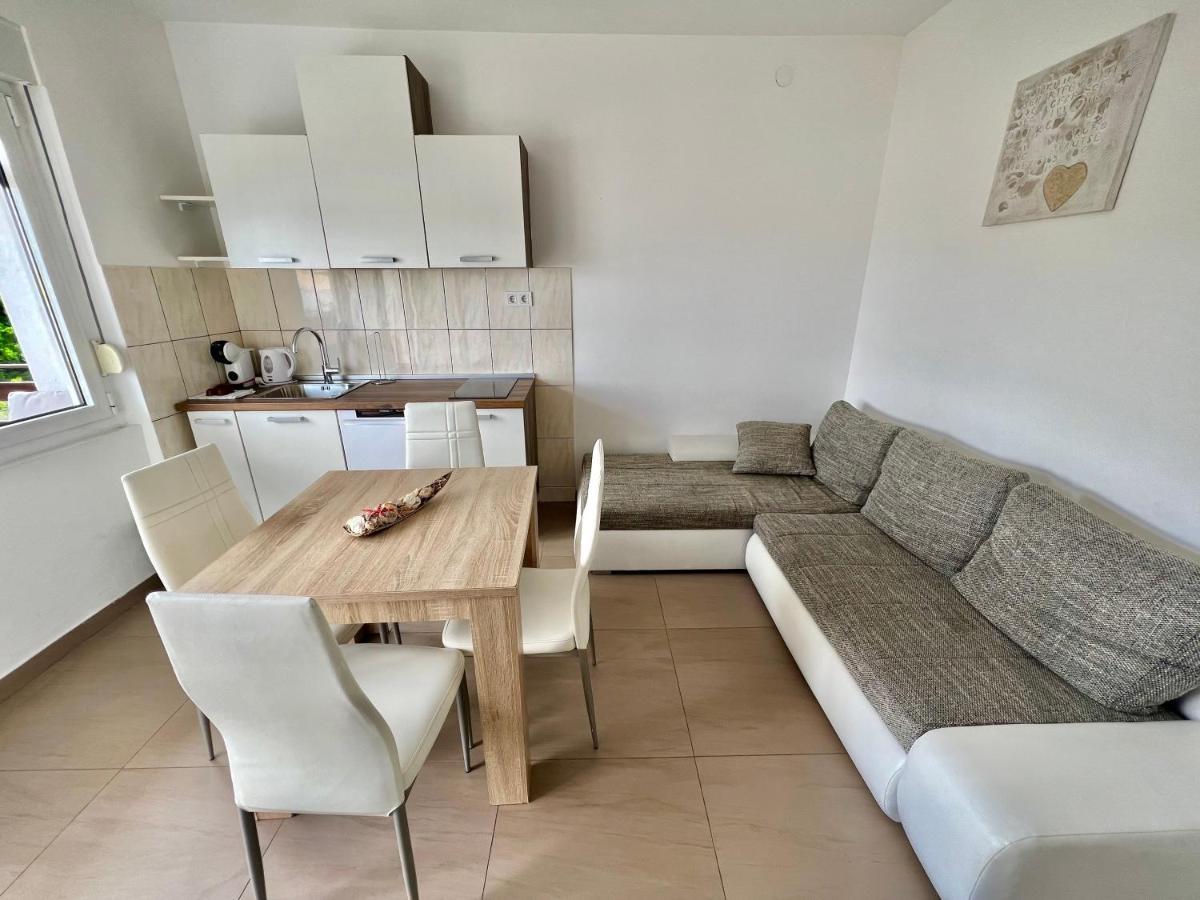 יאדראנובו Apartman Velly מראה חיצוני תמונה