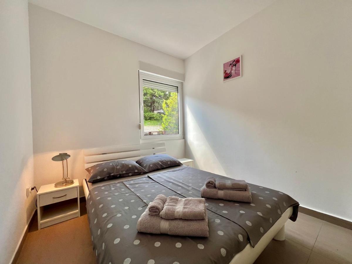 יאדראנובו Apartman Velly מראה חיצוני תמונה